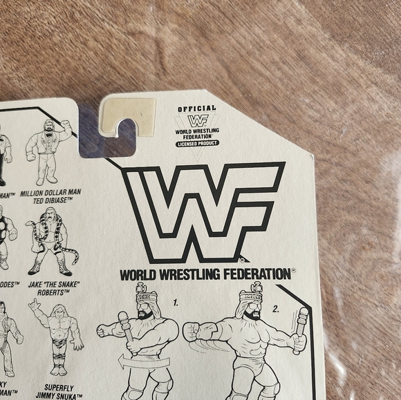 WWE WWF 1990 Macho King Randy Savage Action Figure - Purple and Gold - Picture 12 of 13